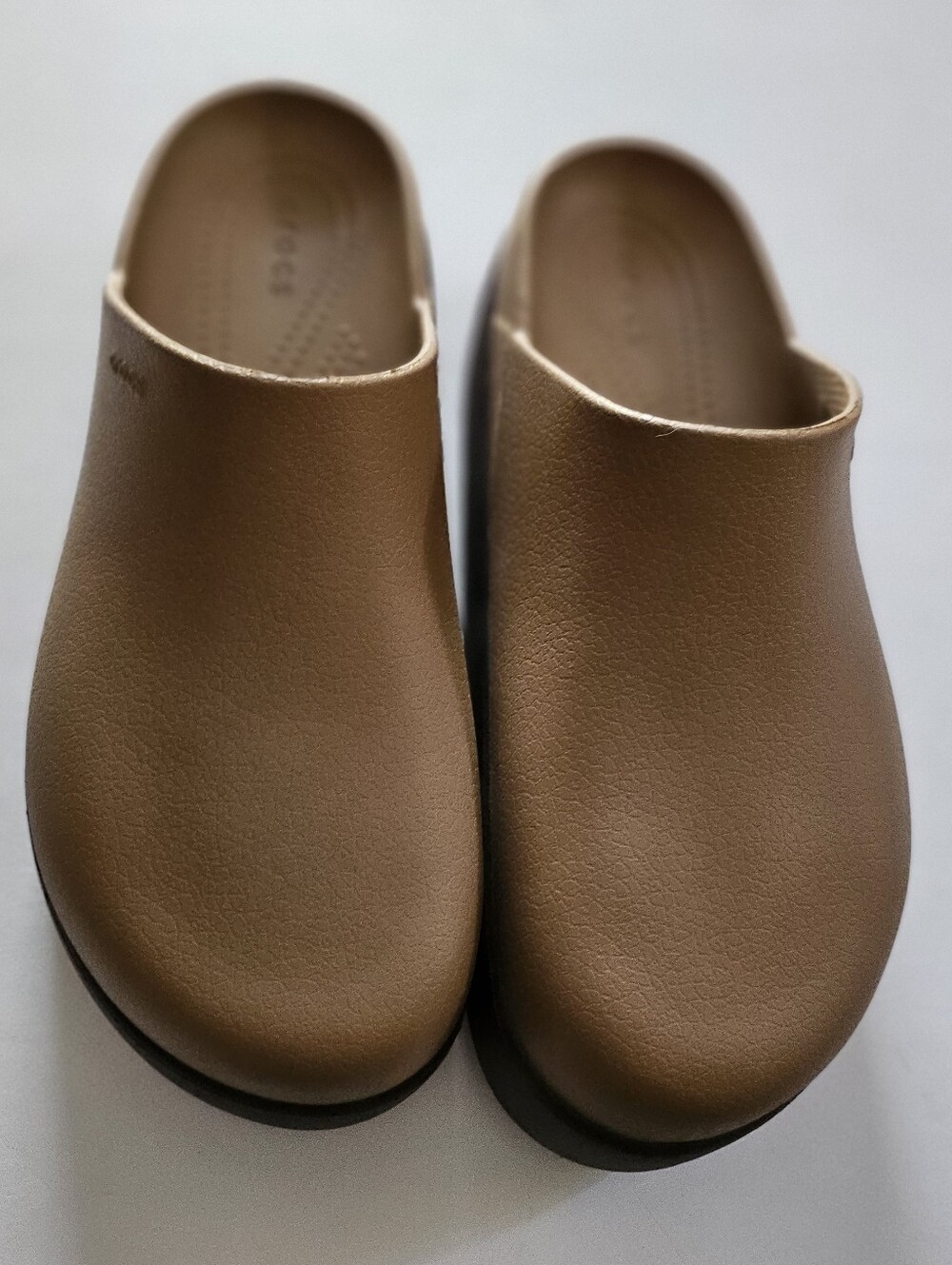 CROCS DYLAN Platform Slip-On Clog Sz 1 - Picture 2 of 3